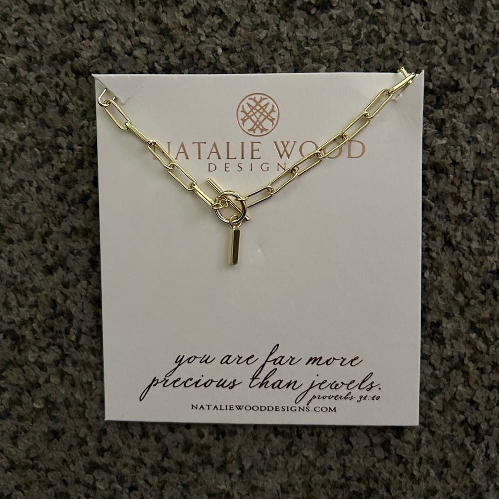 Natalie Wood gold toggle necklace INITIAL I